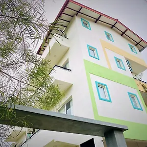 Maison d'hôtes Srimadis Near Airport -, Negombo