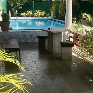 Gasthof Kingz And Queenz -, Negombo